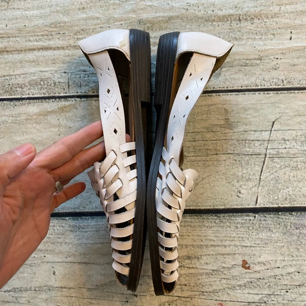 Romano white leather slip on hurarache sandals. 8 - Picture 6 of 14
